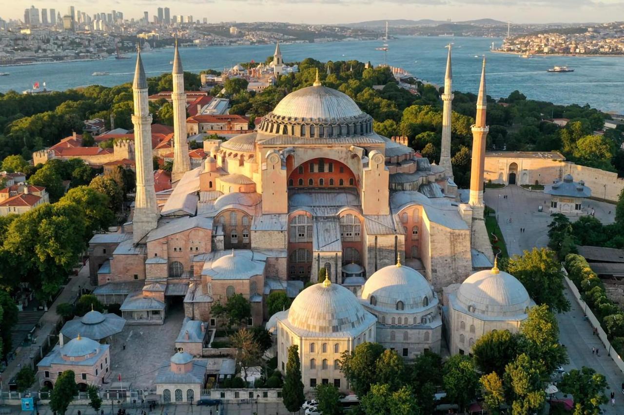 Hagiasophia Donat Suites Istanbul Exterior photo